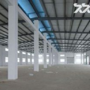 雷甸工业区单层钢结构带行车2800方出租 有机械