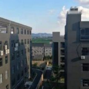出售 滨江6亩土地，标准厂房8000方，独门独院