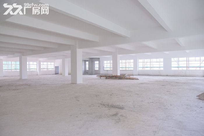 出租临平工业区15000方多层厂房，800方起租，报价26块