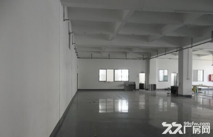 出租进化2000方单层厂房，层高8米，有办公，报价40万可谈