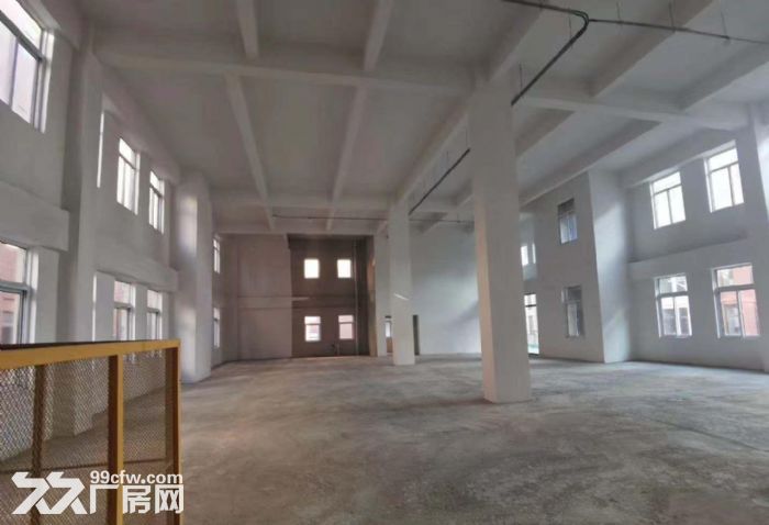 出租瓶窑凤都工业区楼上5400方厂房，价格15块-图2