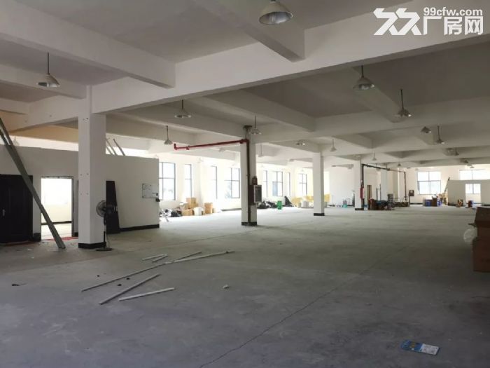 出租瓶窑凤都工业区楼上5400方厂房，价格15块-图3