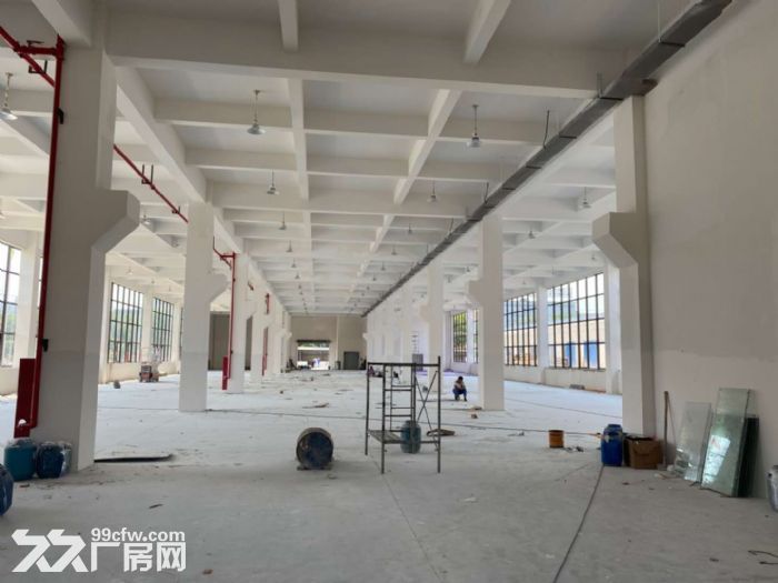 出租瓜沥临港工业区14000方标准厂房，可分租一楼层高9米