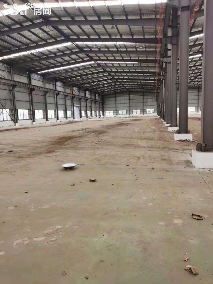 出租锦南工业区2楼3500方，车辆通行方便，楼上层高8米，价格11块可谈