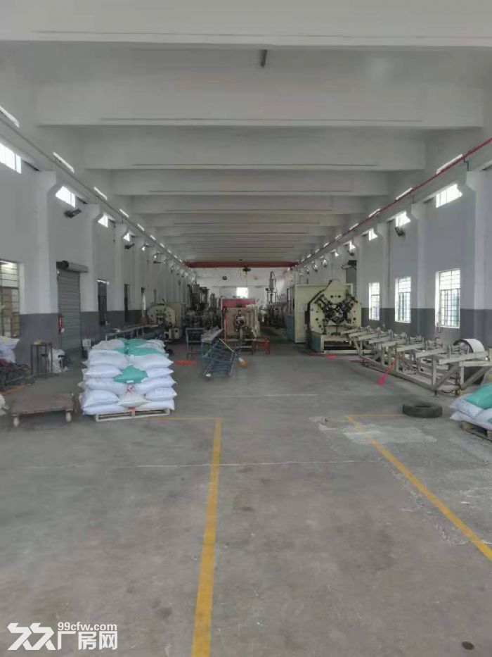 义桥工业园三楼3300方厂房出租，带环氧地坪，价格报20可以谈
