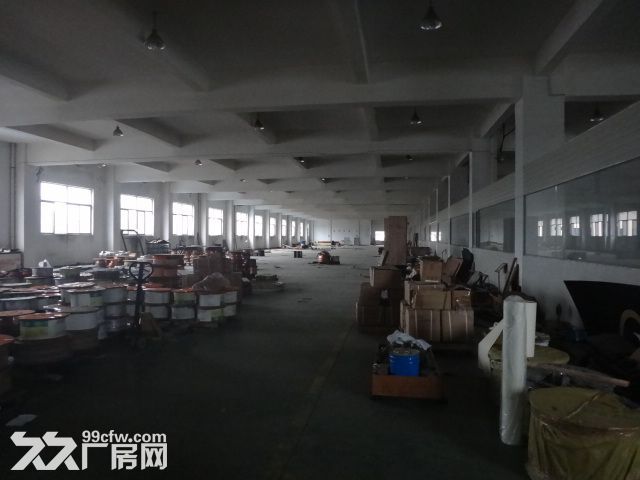 滨江地铁口附近1楼4500方 可以分割-图7